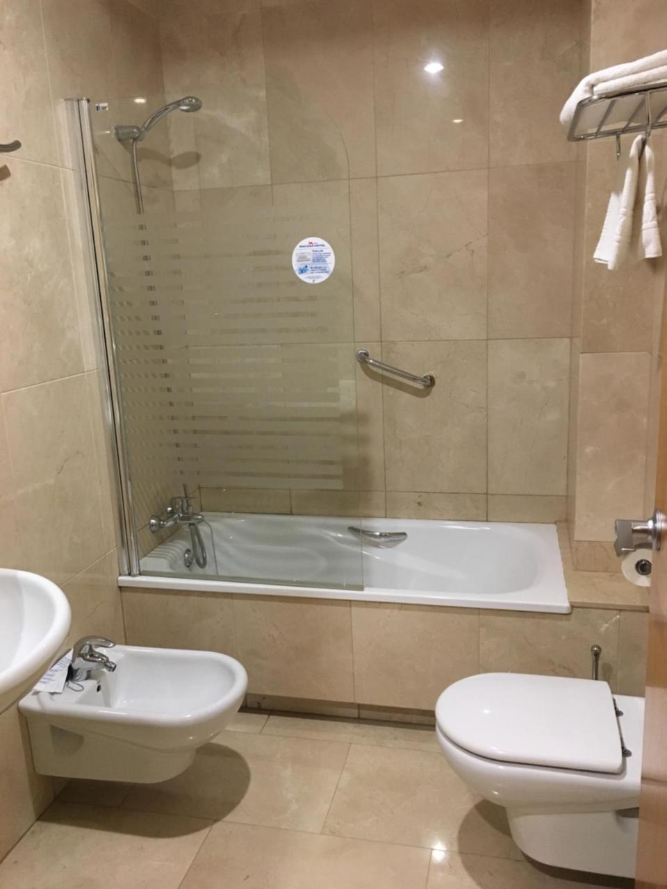 Encasa Hotel Almansa Bagian luar foto